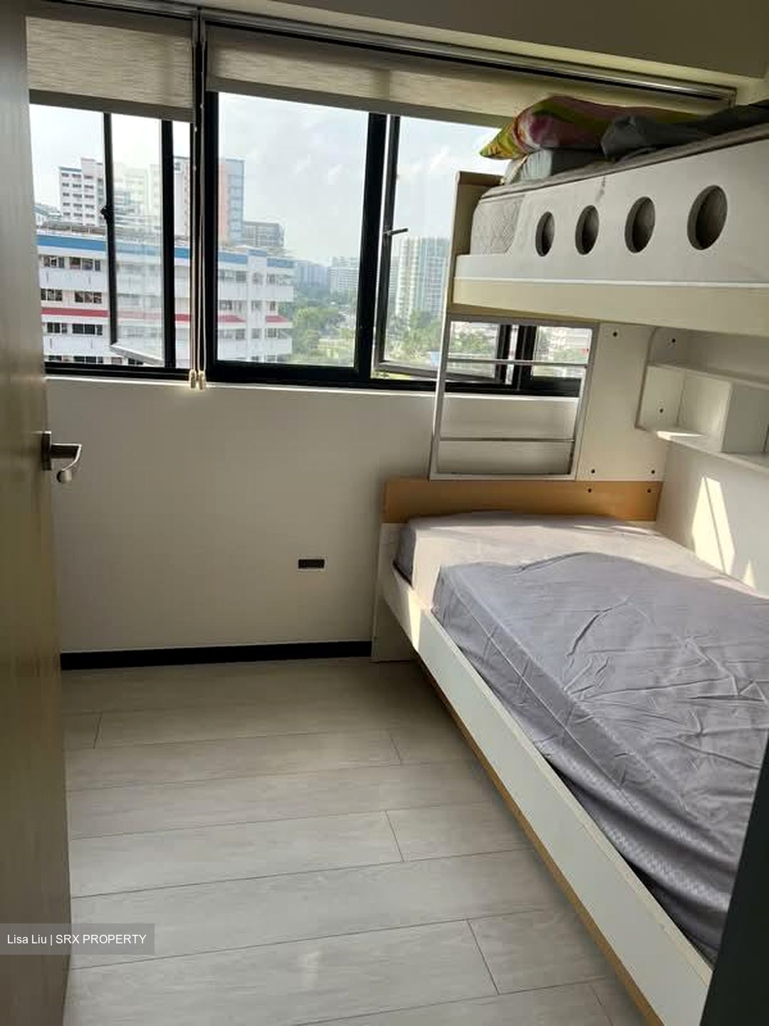 Blk 533 Hougang Avenue 6 (Hougang), HDB Executive #569074491